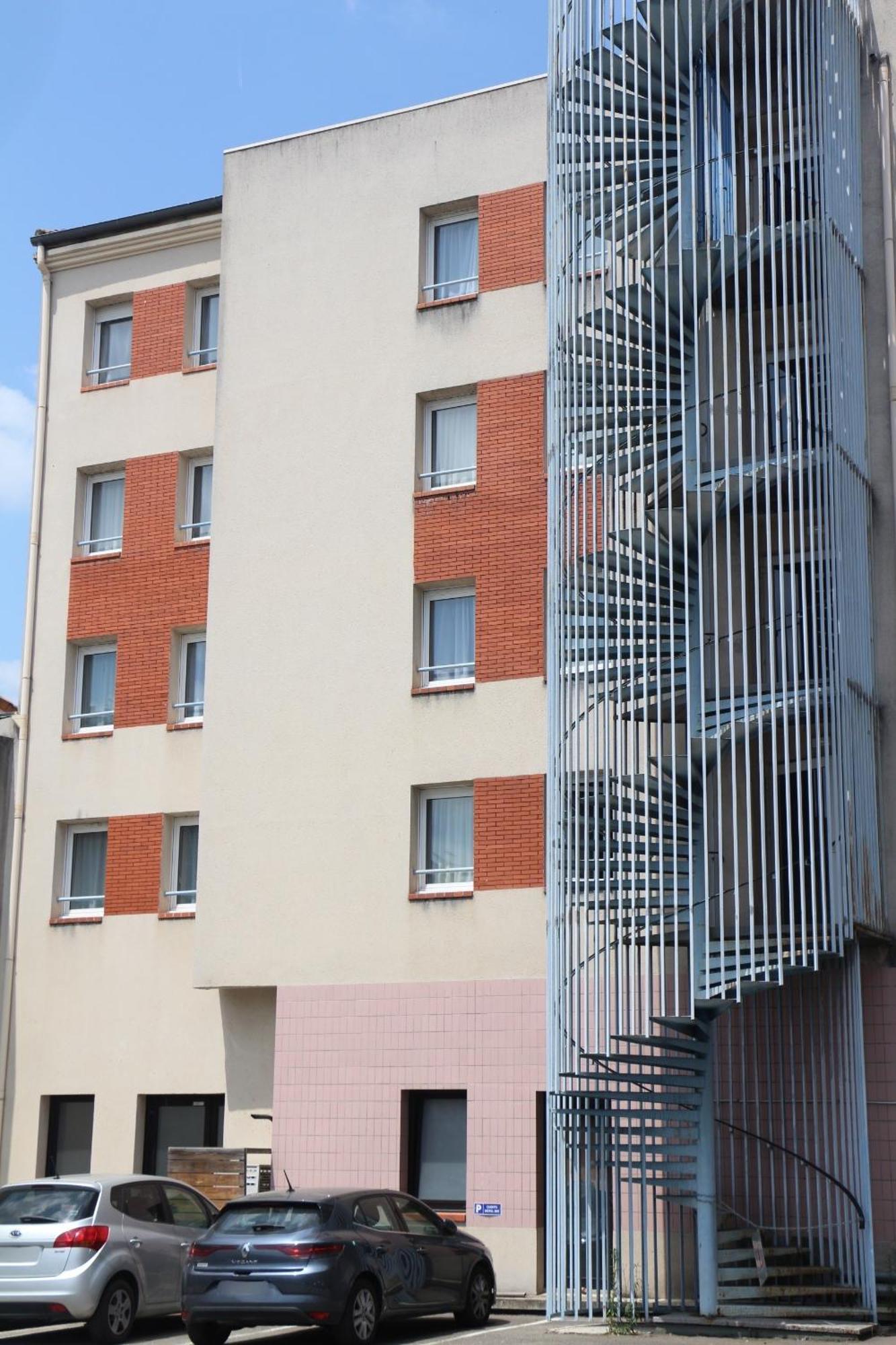 Ibis Agen Centre Gare Ξενοδοχείο Εξωτερικό φωτογραφία