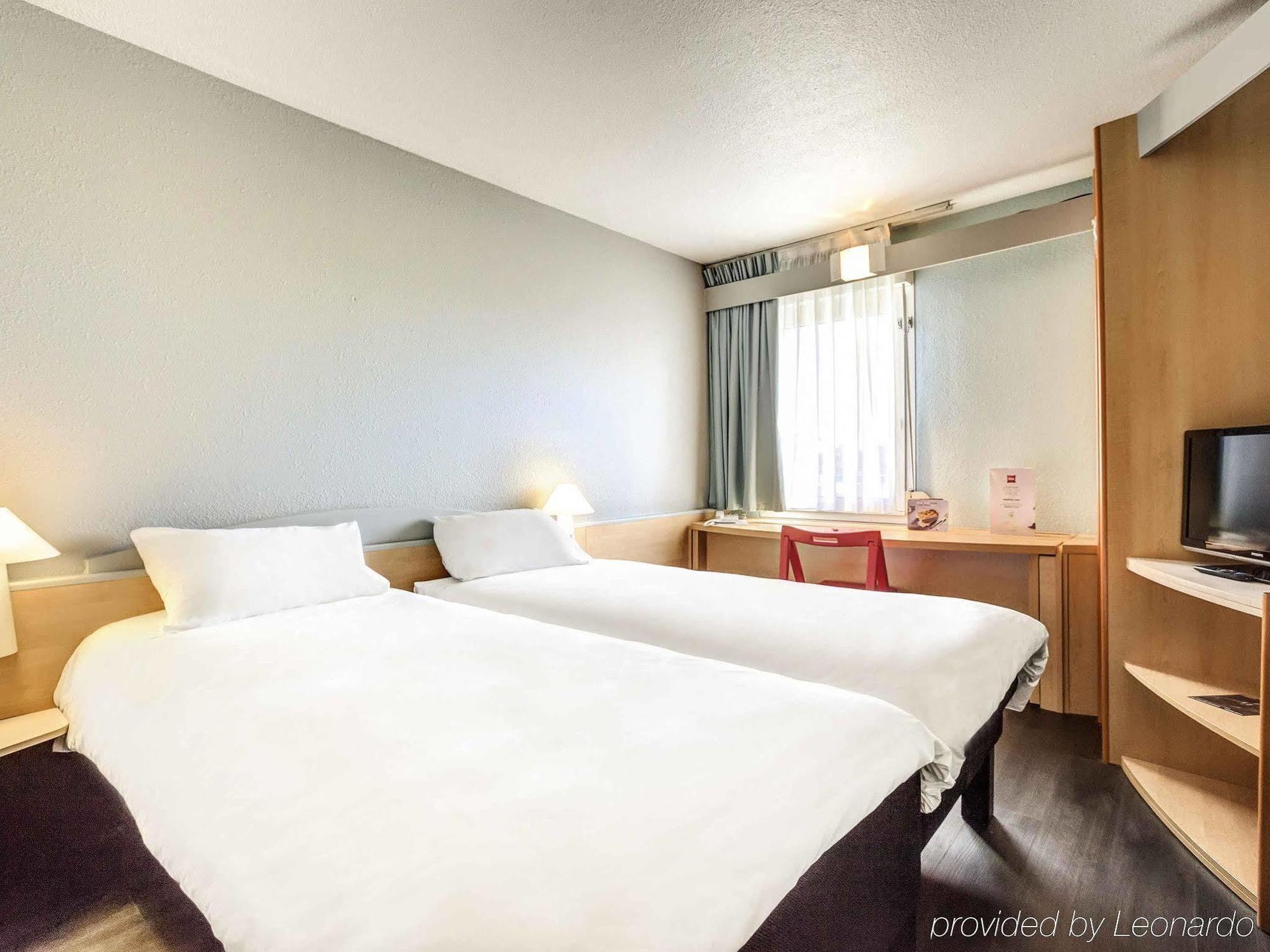 Ibis Agen Centre Gare Ξενοδοχείο Εξωτερικό φωτογραφία